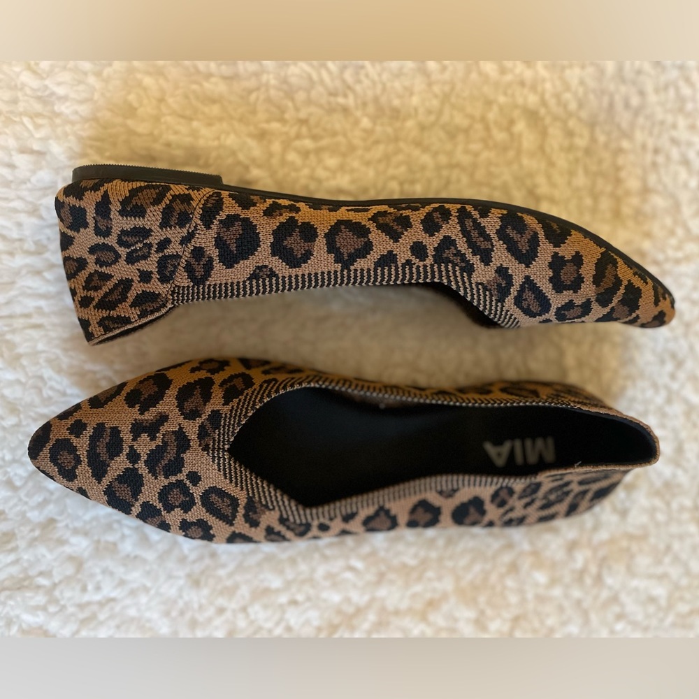 MIA Cheetah Slip On Flats - Size 10 Women’s